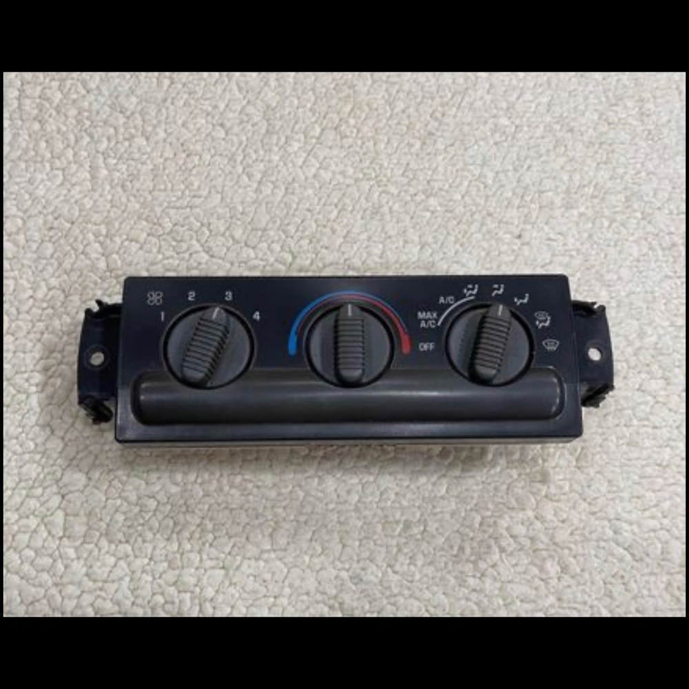 Chevrolet Blazer GMC Jimmy Oldsmobile Bravada Climate Control A/C Heater Switch - Picture 9 of 9